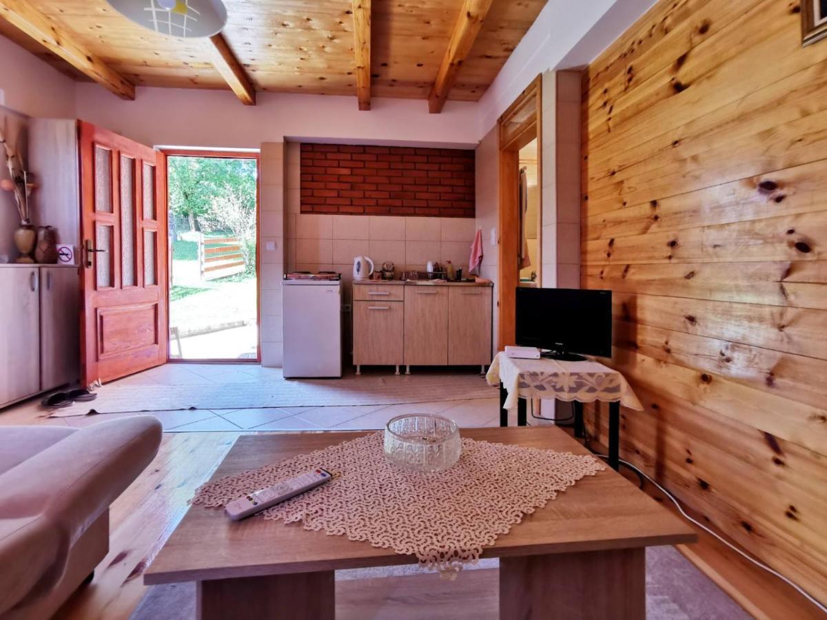 Apartmani Beslic Kremna Εξωτερικό φωτογραφία